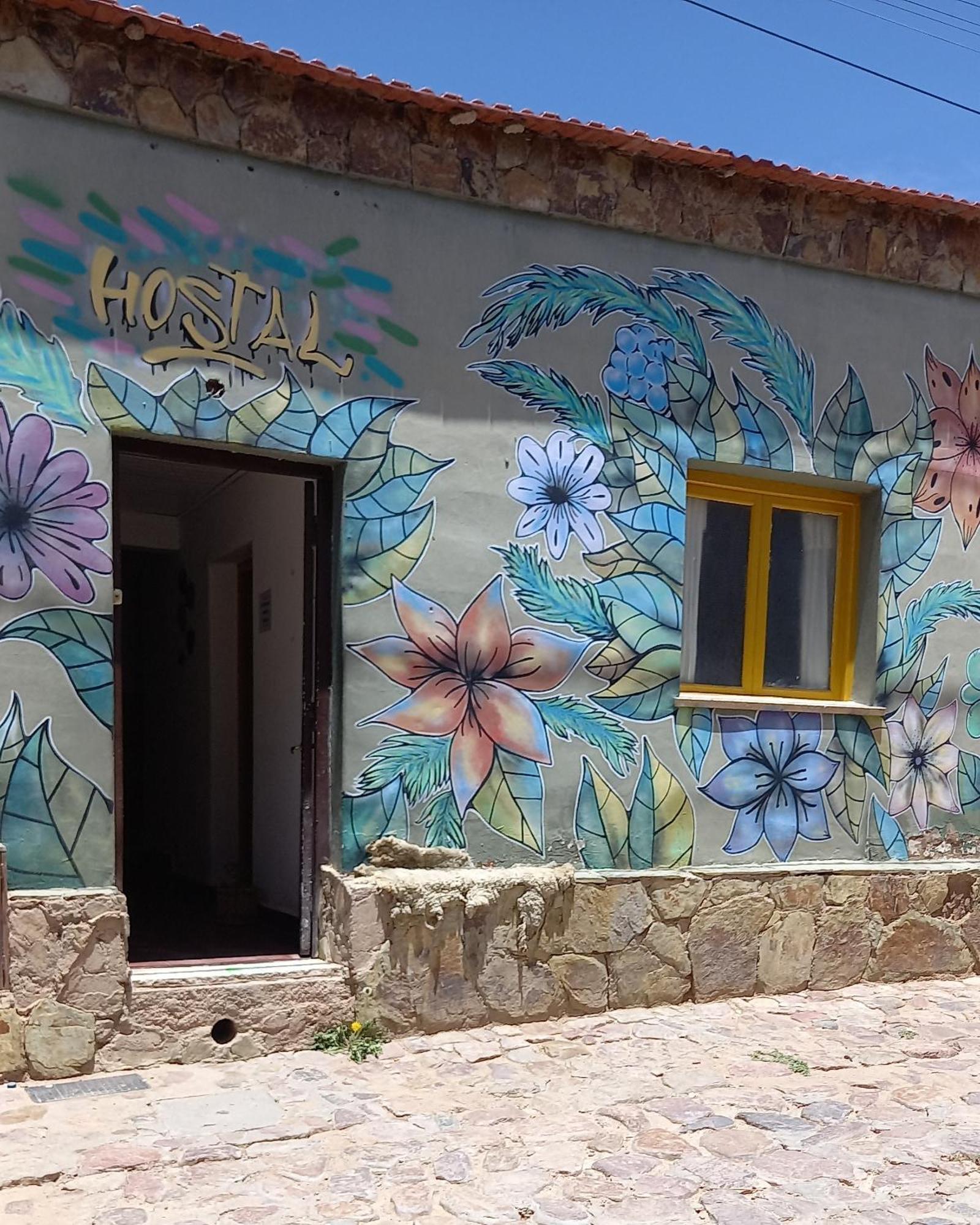 Hostal Amalaya Bed & Breakfast Humahuaca Bagian luar foto